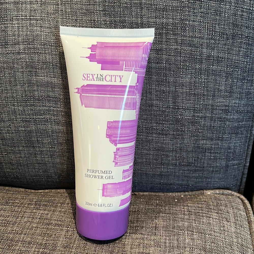 Sex In The City Lust perfumed shower gel -200ml